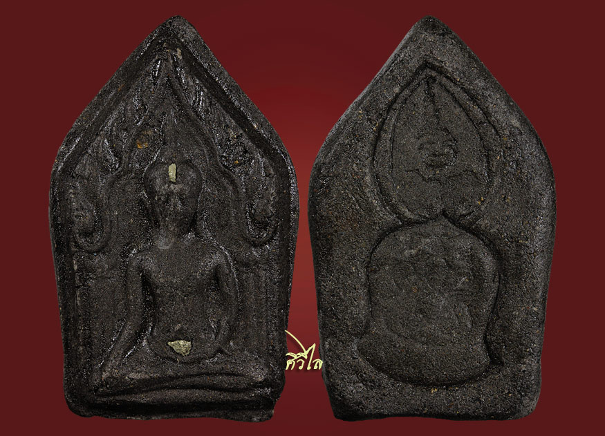  ขุนแผนวัดพันอ้น หลวงพ่อคูณ ปี 2552สีดำ พิมพ์กลาง ปีกกว้าง ฝ ังเพชรหน้าทั่ง