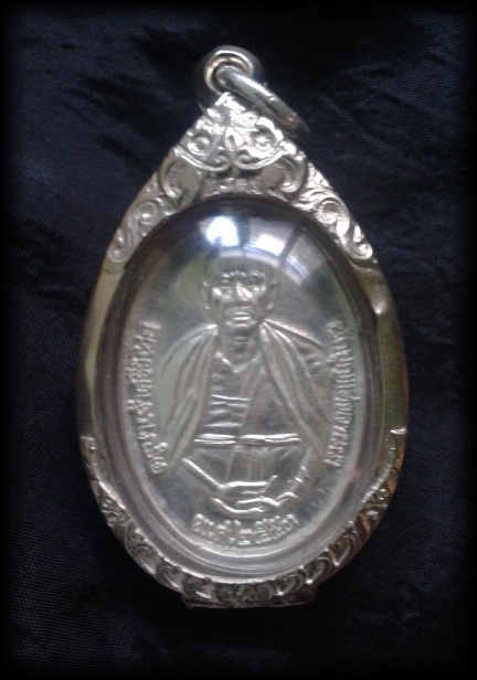 เหรียญครูบาเจ้าศรีวิชัย รุ่น โชคลาภ ร่ำรวน มั่งมี เงินทอง วัดศรีโสดา พระอารามหลวง ปี2553 เนื้อเงิน