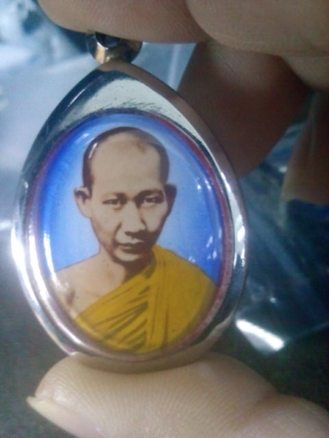 ล๊อคเก็ตเปลือยสวยๆครับ
