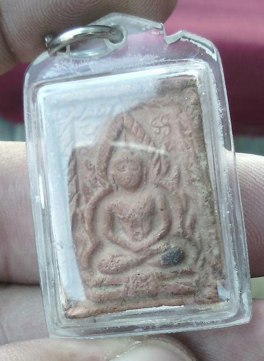 กรุวัดทับผึ้ง สุโขทัยเนื้อดินหม้อ