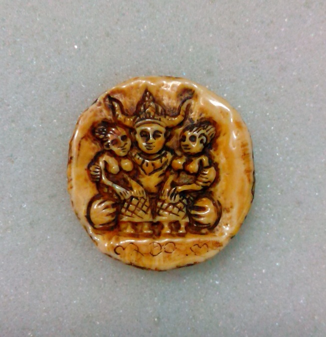 งาช้างแกะพญาเขาคำ