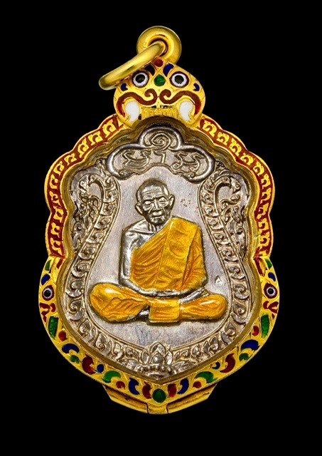 เหรียญเสมา ลป.ทิม อิสริโก เนื้อเงินลงยาสีเดียว