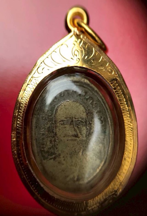 พระปู่ทวดเม็ดแตงปี08 พิมพ์ไม่มาลัย+บัตรฯ