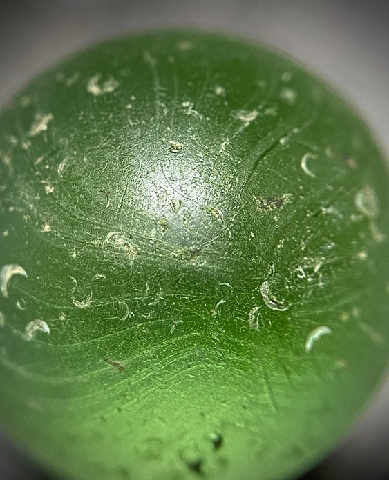 แก้วพระธาตุ รัตนชาติเขียวมรกตโบราณ