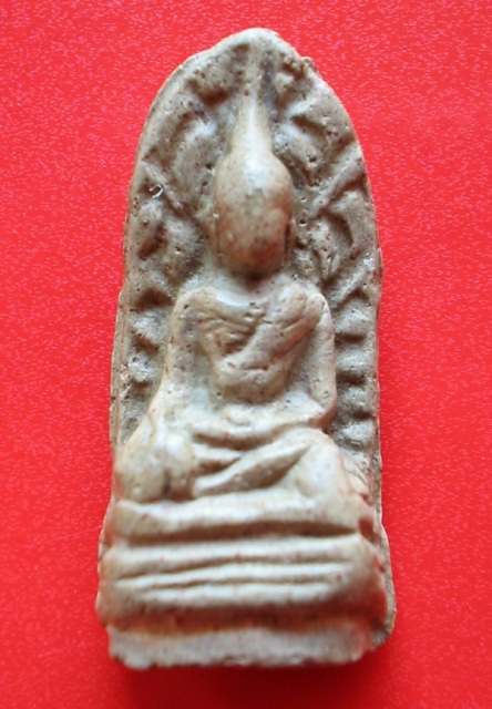 พระรอดวัดพระสิงห์...เกศยาว...เขียวมอยครับ.....