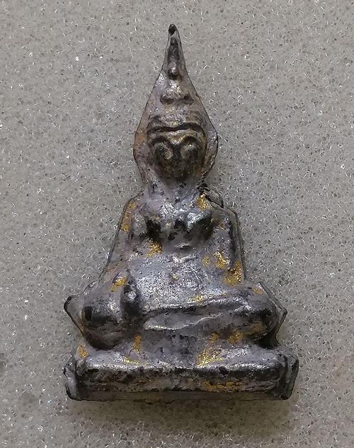 พระท่ากระดานกรุวัดเกาะ สัมพันธวงศ์