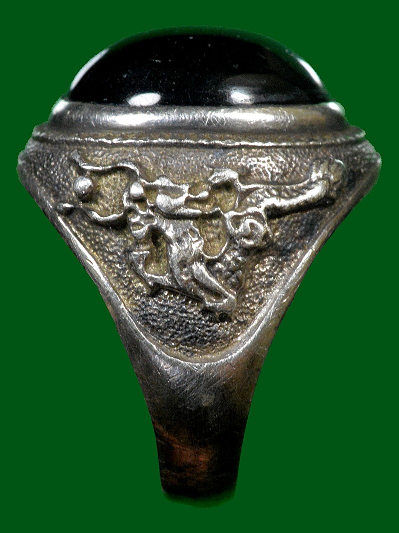 แหวนเงิน หัวนิล ลายมังกร มหาอำนาจบารมี