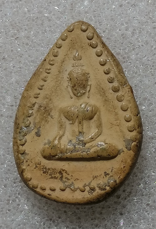 พระนางสุโขทัยข้างเม็ดครับ