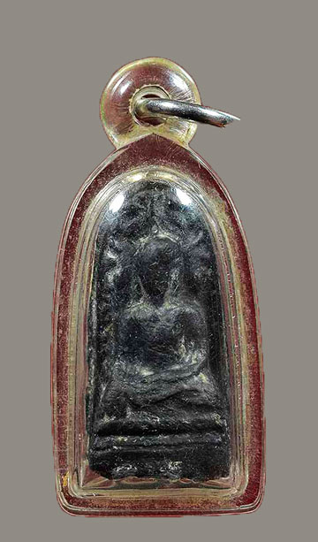 พระรอดหลวงพ่อเปี่ยม วัดเกาะหลัก จ.ประจวบคีรีขันธ์ สร้างปีพ.ศ.๒๔๘๐ สภาพลงรัก