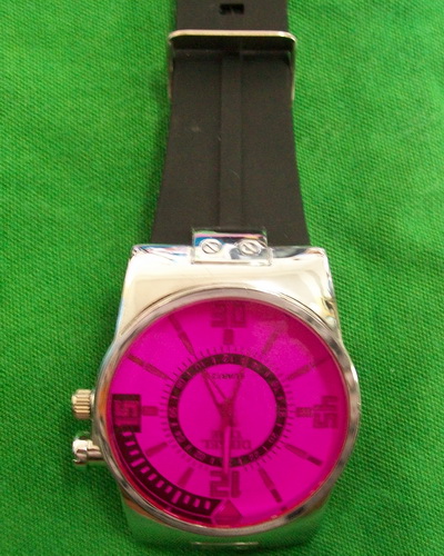 นาฬิกาข้อมือ เเฟชั่น DIESEL TIME หน้าปัดสีชมพูเข้ม +++ วัดใจ 100 บาท +++