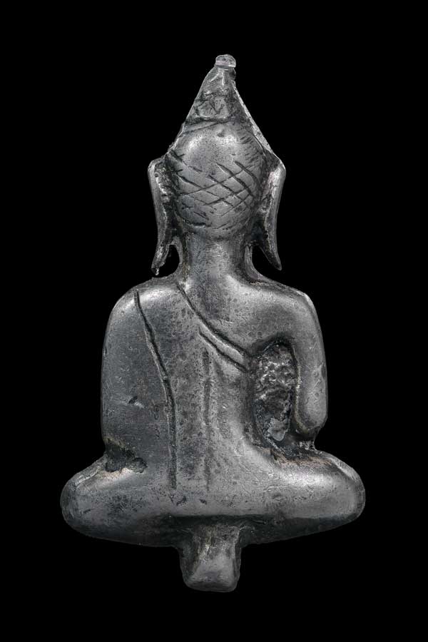 ยอดธงเงินบางกะจะ กรุวัดพลับจันทร์บุรี