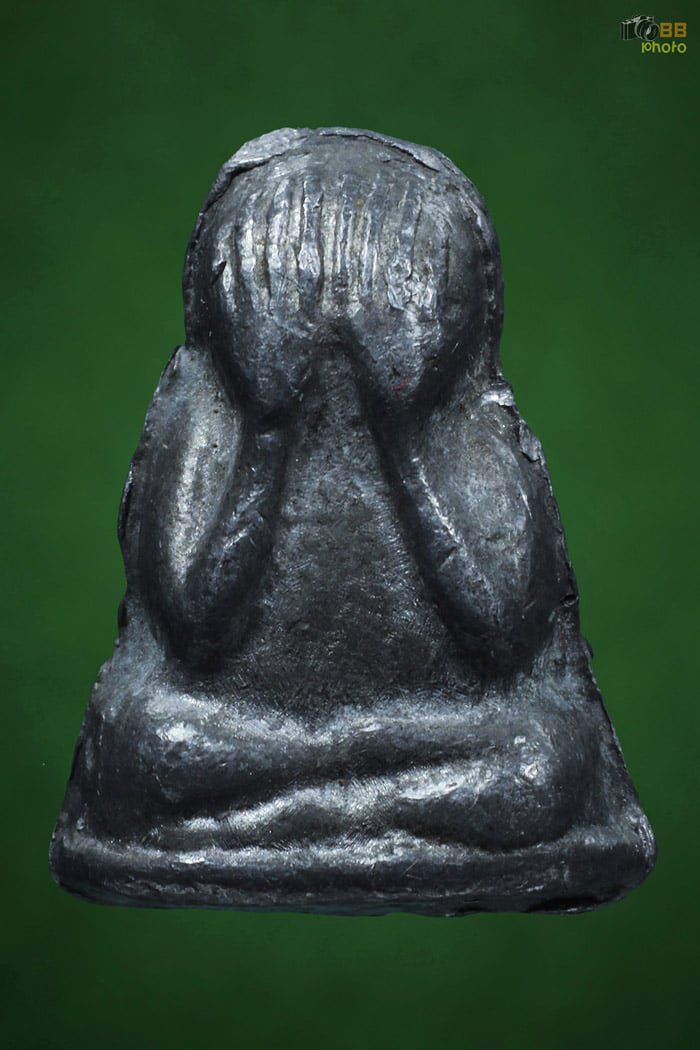 พระปิดตา พิมพ์ข้าวตอกแตก