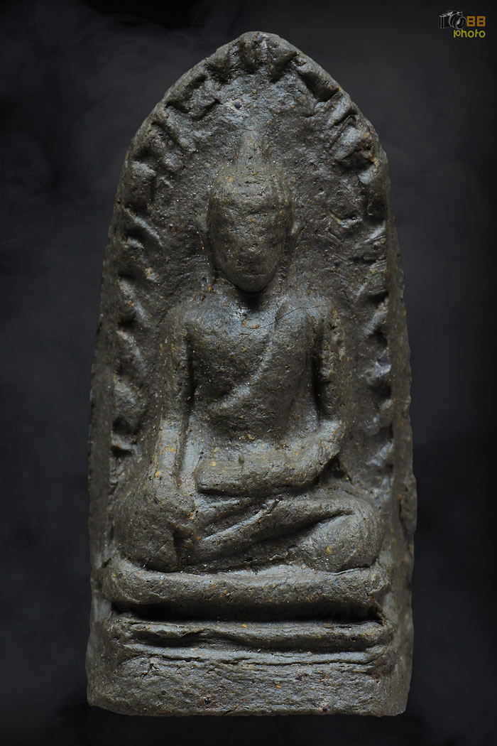 พระรอดวัดพระสิงห์ พิมพ์กลาง