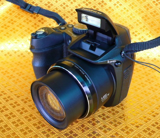 กล้องถ่ายรูปคู่ชีพใช้ได้ไม่ถึงปีFujis2000 HD 10ล้านราคาหลักพัน                              