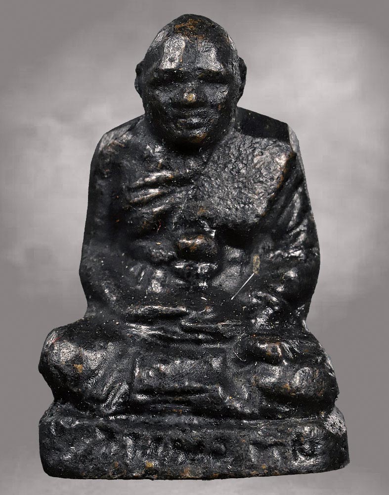 รูปหล่ออาจารย์ทิม วัดช้างให้ 08 ก้นตัน