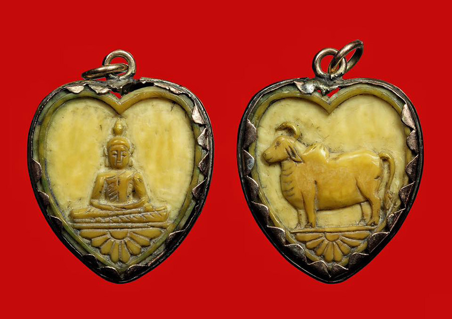 พระพุทธ หลังนักกษัตริย์ ปีวัว