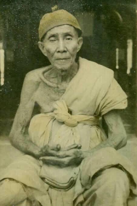สร้อยประคำมือครูบานันตาวัดทุ่งม่านใต้