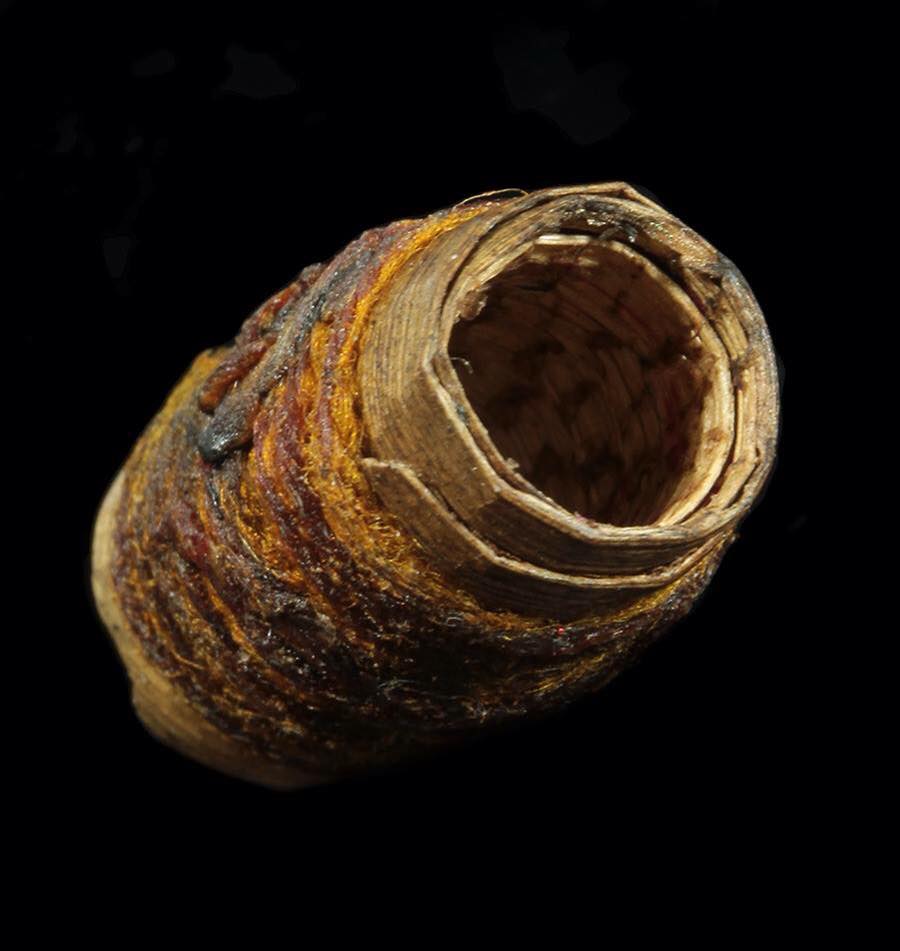 ตระกรุด ใบลาน หลวงพ่อเกษม เขมโก ปี 2 กว่า