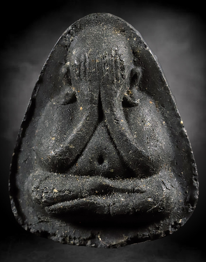 พระปิดตา “ปลดหนี้” หลังยันต์ตรี 