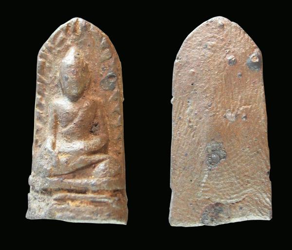 พระรอดวัดพระสิงห์ หน้าหนูใหญ่  มาแล้วครับ เขียวสุดๆ