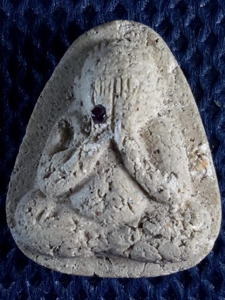 พระปิดตาฝังพลอย หลวงปู่ทิม