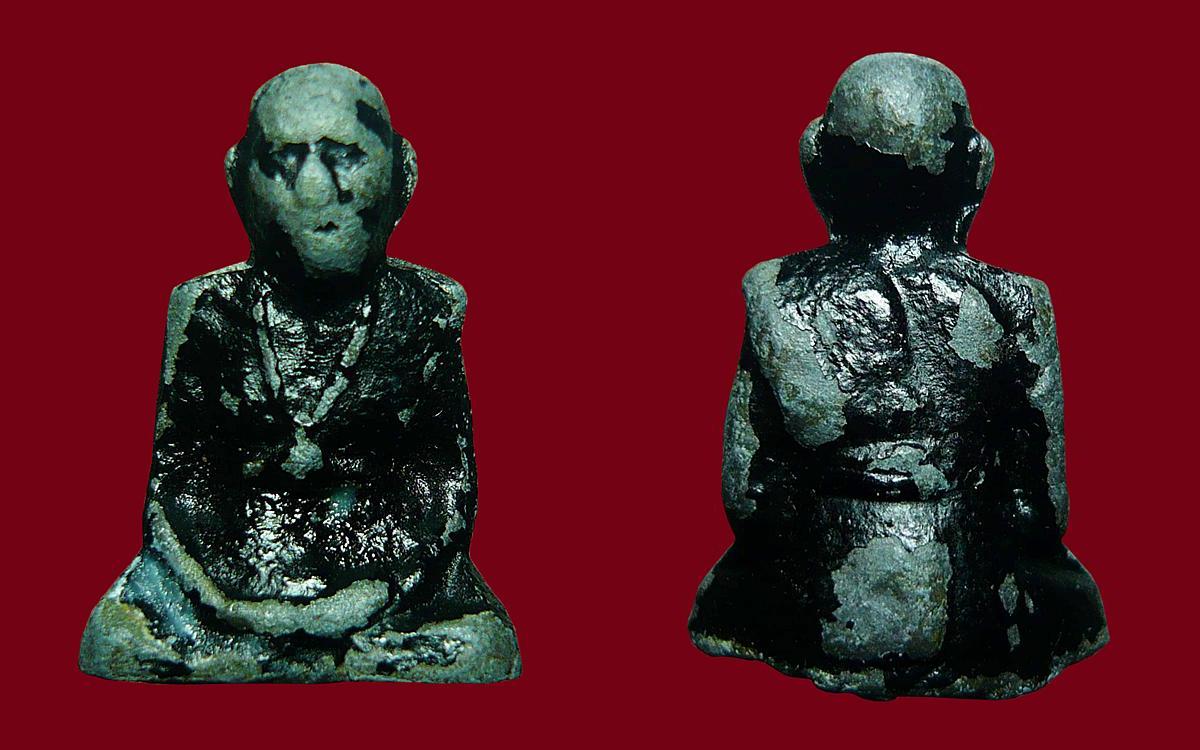 รูปหล่อครูบาอินสม ฐานเตี้ย ยุคต้น 