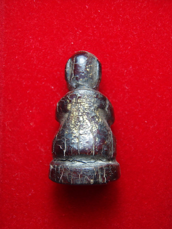 ปิดตาไม้เก่า