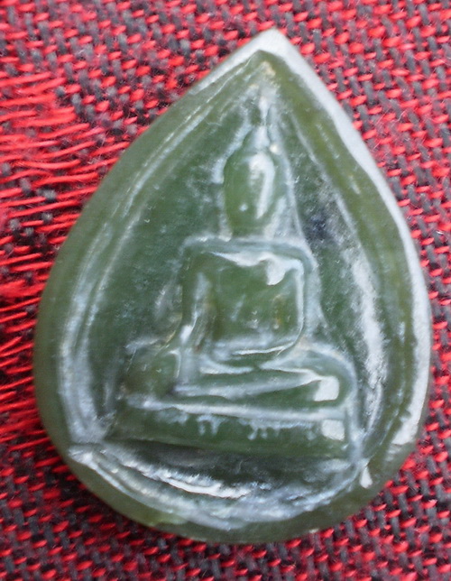 พระเจ้าตนหลวงเนื้อหยก