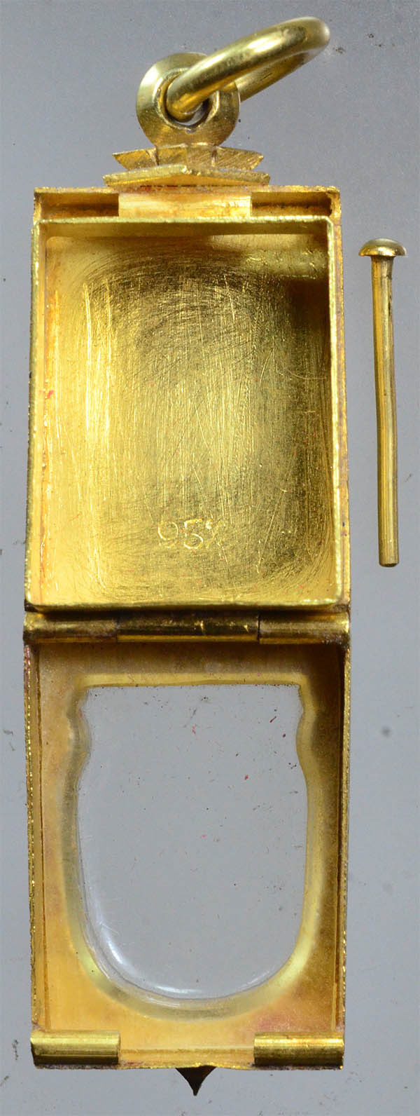 #18195ตลับทองคำสำหรับใส่พระวัดปากน้ำ