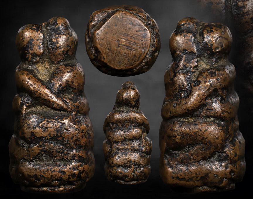 อิ่นล้านนาเนื้อทองแดงเถื่อนหล่อโบราณ