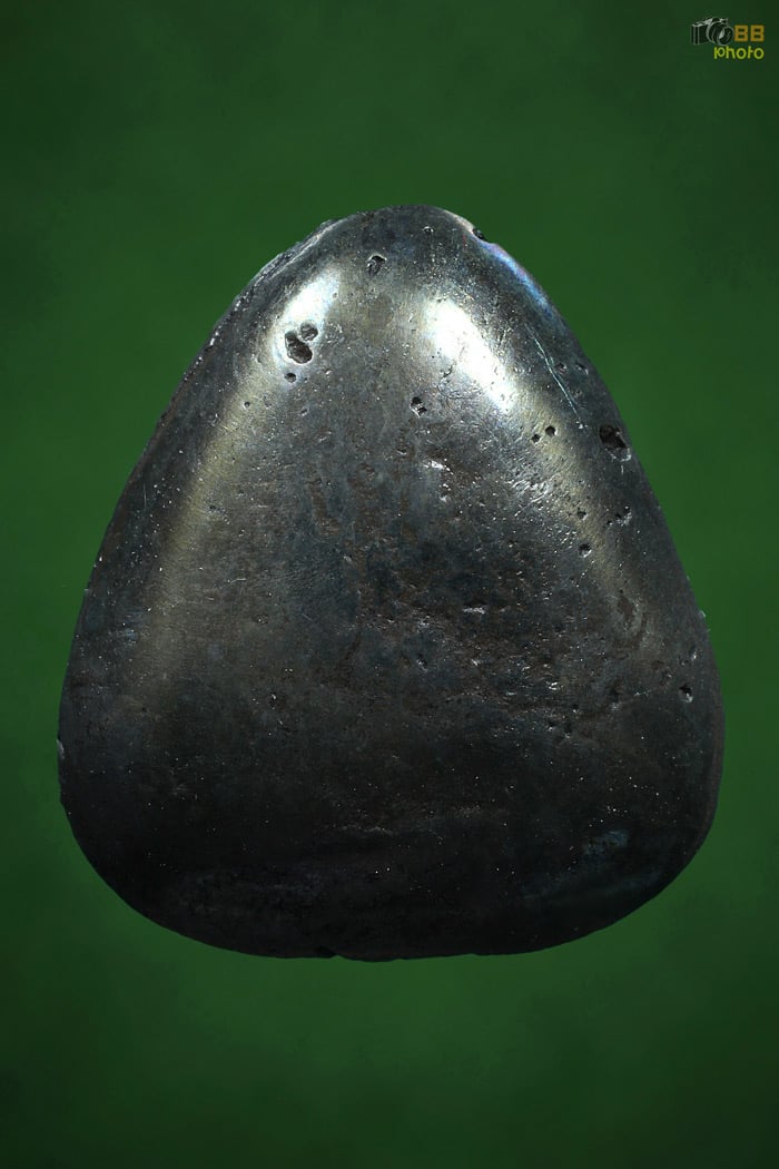 พระปิดตาเนื้อเมฆสิทธิ์ หลวงพ่อทับ