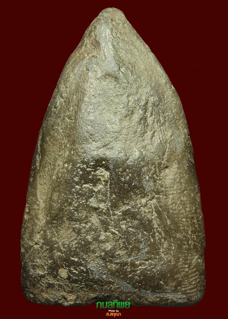 พระรูปเหมือนครูบาเจ้าศรีวิไชย สร้างทางเนื้อแร่ไมก้า ครับ