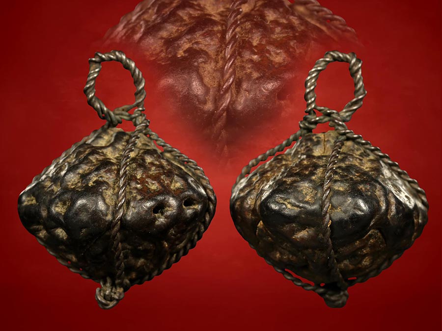 ลูกไม้พระเจ้า๕พระองค์เก่าโบราณ