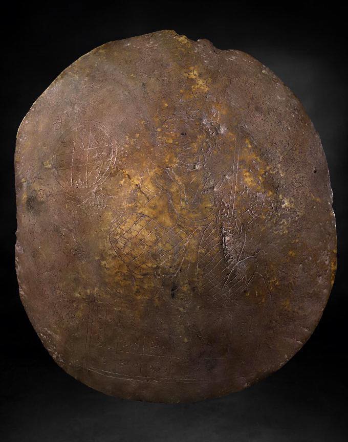 ปั้นเหน่งลงรักจารเทวดาเก่าร้อยปี