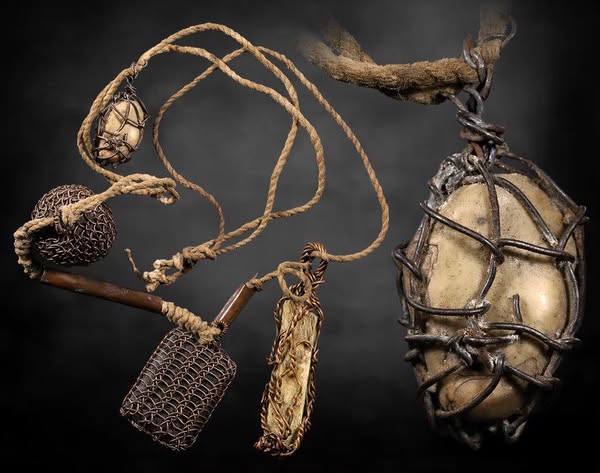 ชุดคตทนสิทธิ์โบราณ