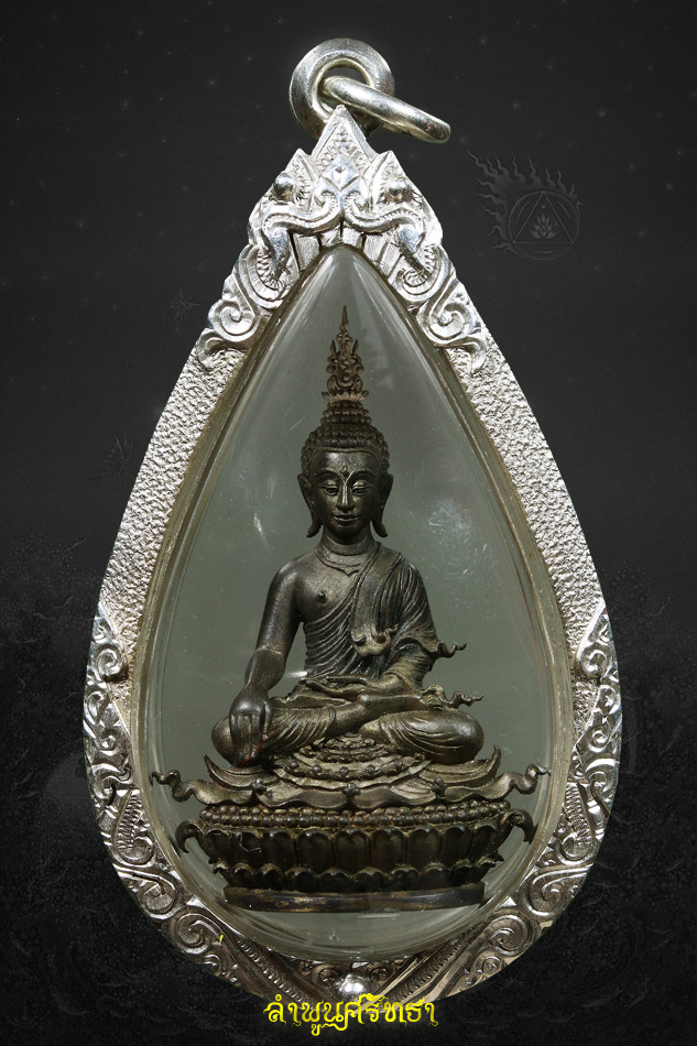 พระพุทธประทานยศบารมี นวะผิวน้ำทอง งามฝุด