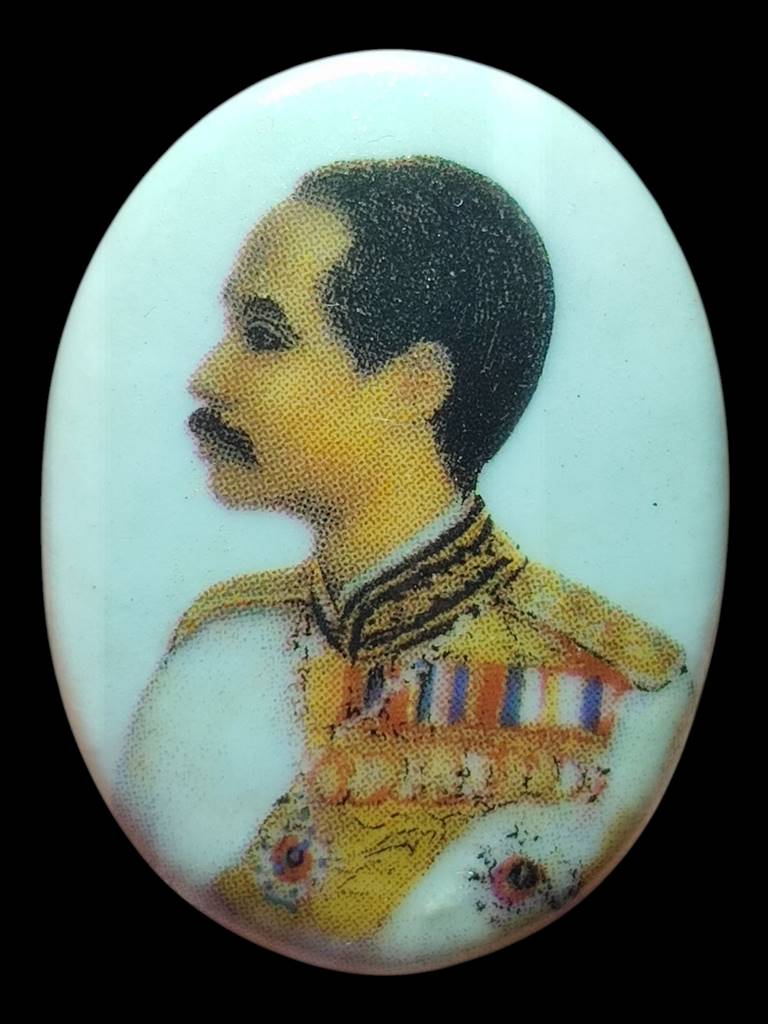 หลวงพ่อเกษม ล็อกเก็ต ร.5แผ่นเงิน ปี35(6)