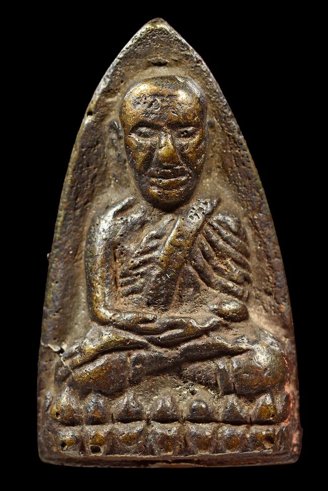 หลวงปู่ทวด เตารีด ปี ๐๕ มาใหม่ 