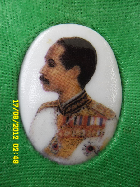 ล๊อคเก็ตรัชกาลที่5สวยมากๆ พร้อมกล่องเดิมๆหลวงพ่อเกษมปลุกเษกปี35