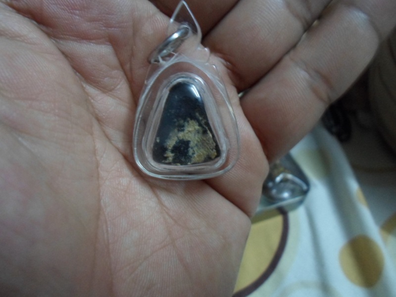 ท่านใดทราบช่วยชี้แนะด้วยนะครับ ไม่ทราบจริงๆแต่เก่าครับ