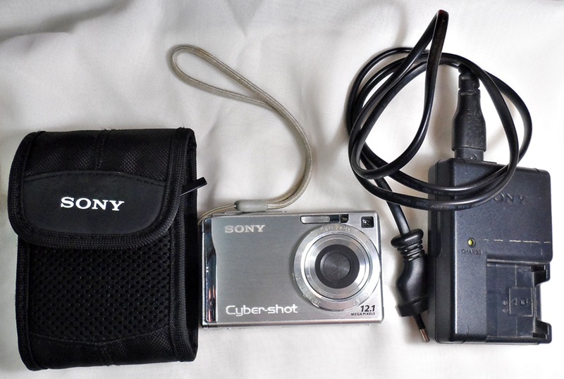  กล้องดิจิตอล Sony Cybershot DSC-W200 12.1 ล้าน ครับ