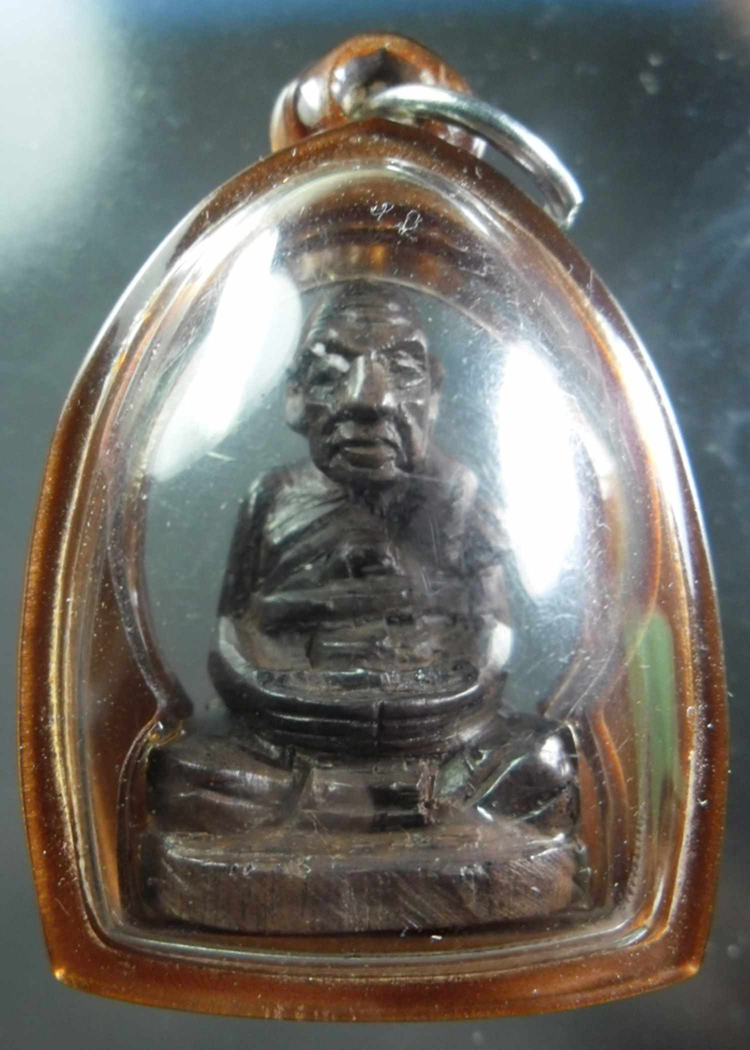 @@รูปหล่อหลวงปู่สุขเนื้อไม้แกะก้นมีจารโพธิ์ทรายทอง@@