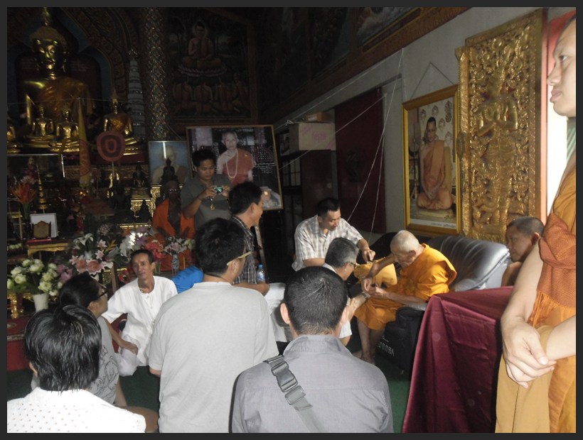 ร่วมทำบุญ ประเพณีสรงน้ำพระธาตุ และ วันกตัญญูนุสรณ์ครูบาวัดปากกอง อ.สารภี