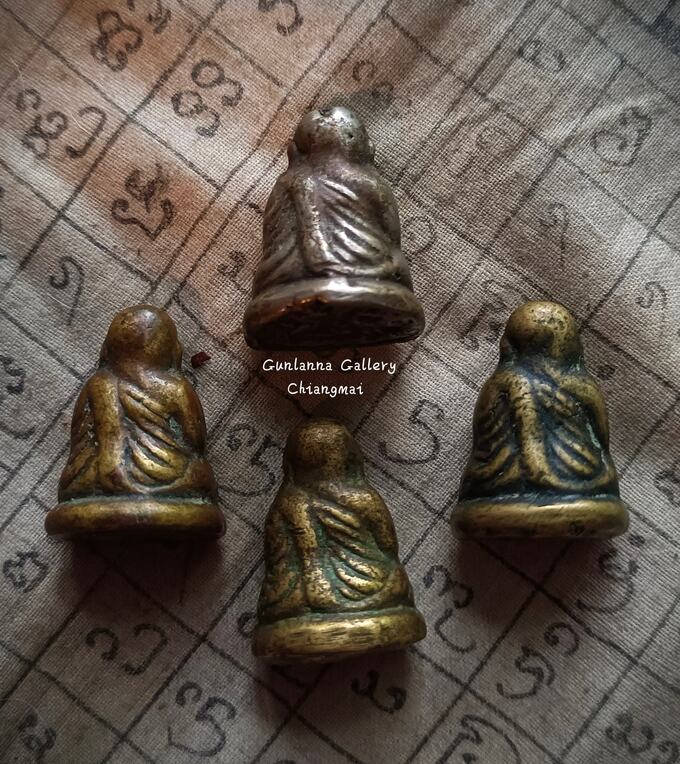 หลวงพ่อเงินพิมพ์ขี้ตา วัดทุ่งน้อย