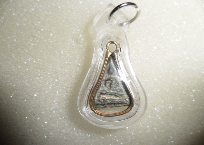 เลื่อมเก่า