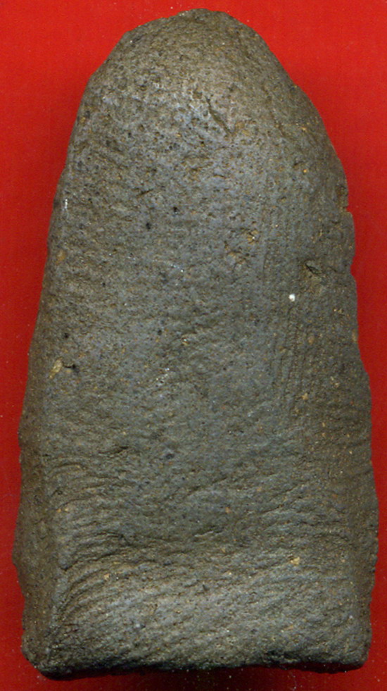 พระรอดพิมพ์ใหญ่  สีเขียวหินครก มีกำไลแขน ตุ้มหู หมัดไฟ เหลี่ยมคม