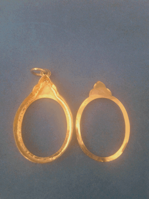 กรอบพระทองแท้