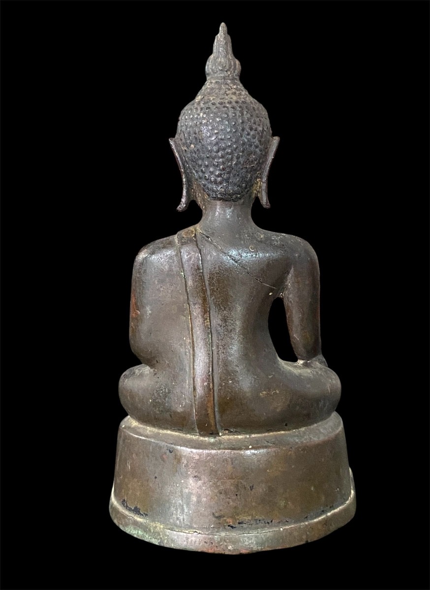 พระพุทธรูปศิลปะเชียงแสนสิงห์สาม หน้าหวาน