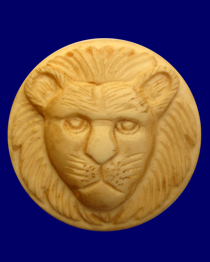 งาช้างแกะหัวสิงห์โต ขนาดเส้นผ่านศูนย์กลาง 5 เซนติเมตร สวยเก่า แกะมือ