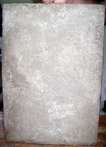 แผ่นบูชาครูบาเจ้าศรีวิชัยเนื้อปูนครับ กึ่งโชว์กึ่งถามครับ